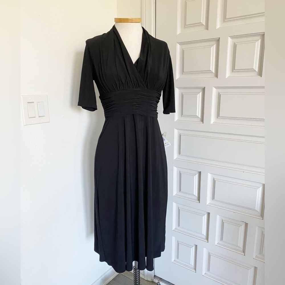 NWT Evan-Picone Black Midi Dress Half Sleeves Size 4